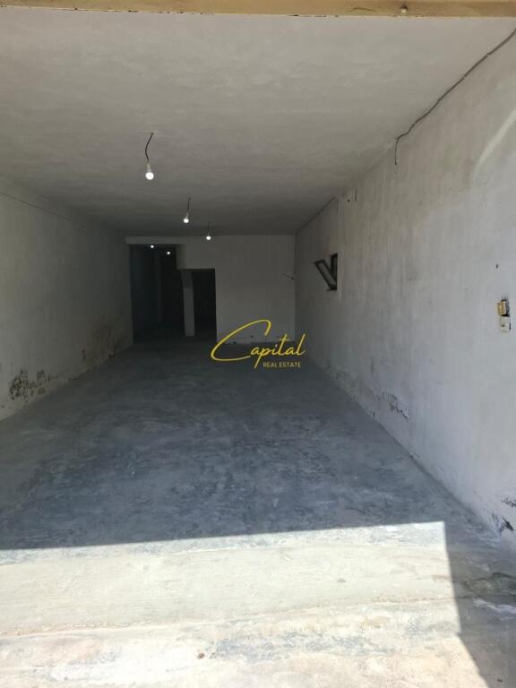 MAGAZINE ME QERA 140 M2 SPITALI AMERIKAN 3 55.000 LEKE