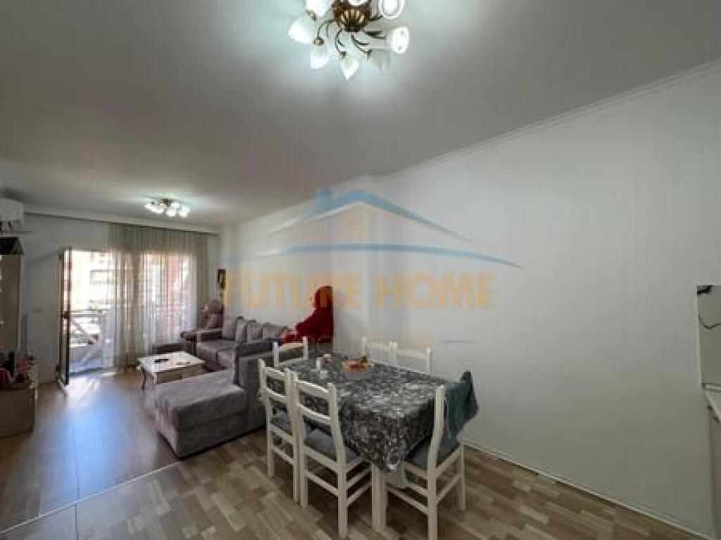 Shitet, Apartament 2+1+2, Don Bosko, Tiranë