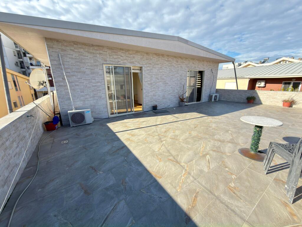 📣 Shitet papafingo 📍 Liqeni i Thatë (jo zonë malore) – super pamje e lirë 🌅