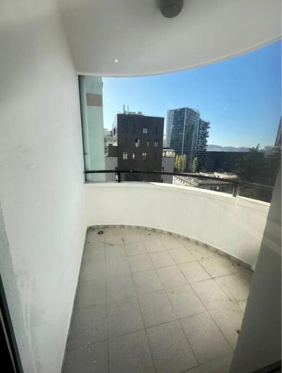 Apartament 2+1, Rruga e Elbasanit!