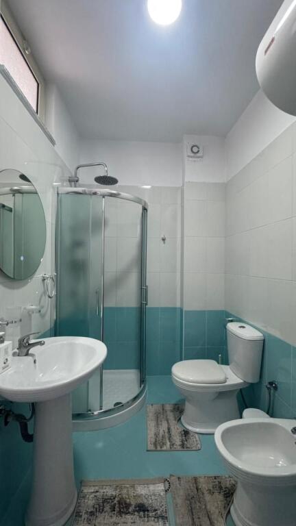 JEPET ME QERA SUPER APARTAMENT NE PLAZH