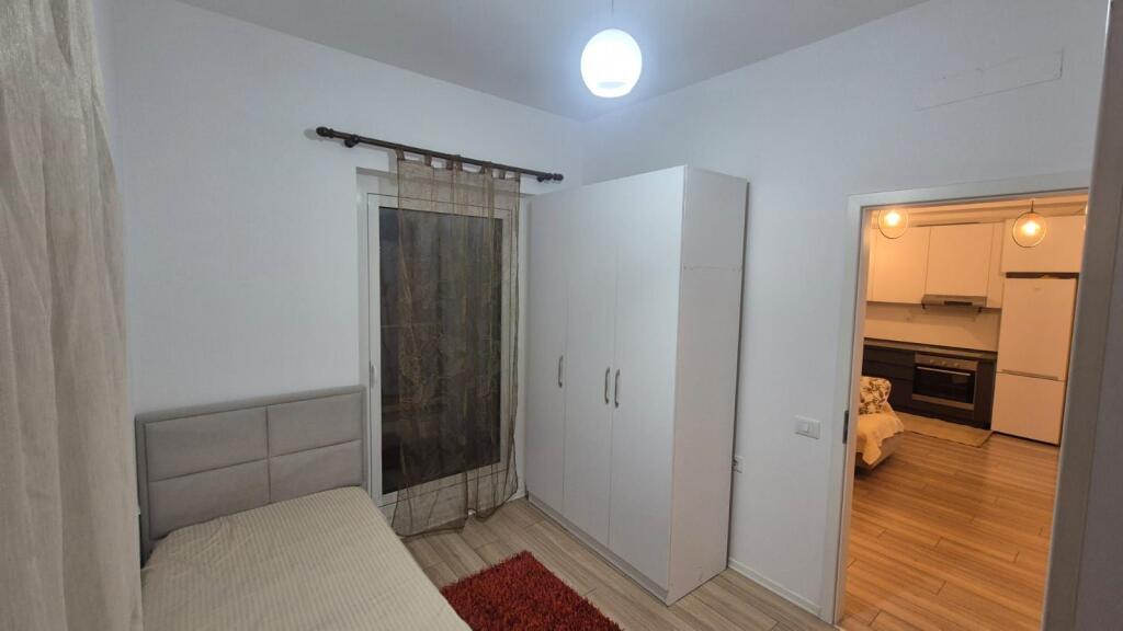 Apartament 2+1 me qira në Ali Demi, Tiranë