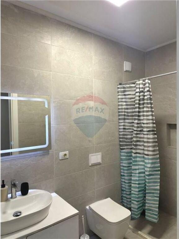 Apartment 2+1, Amerikam 3