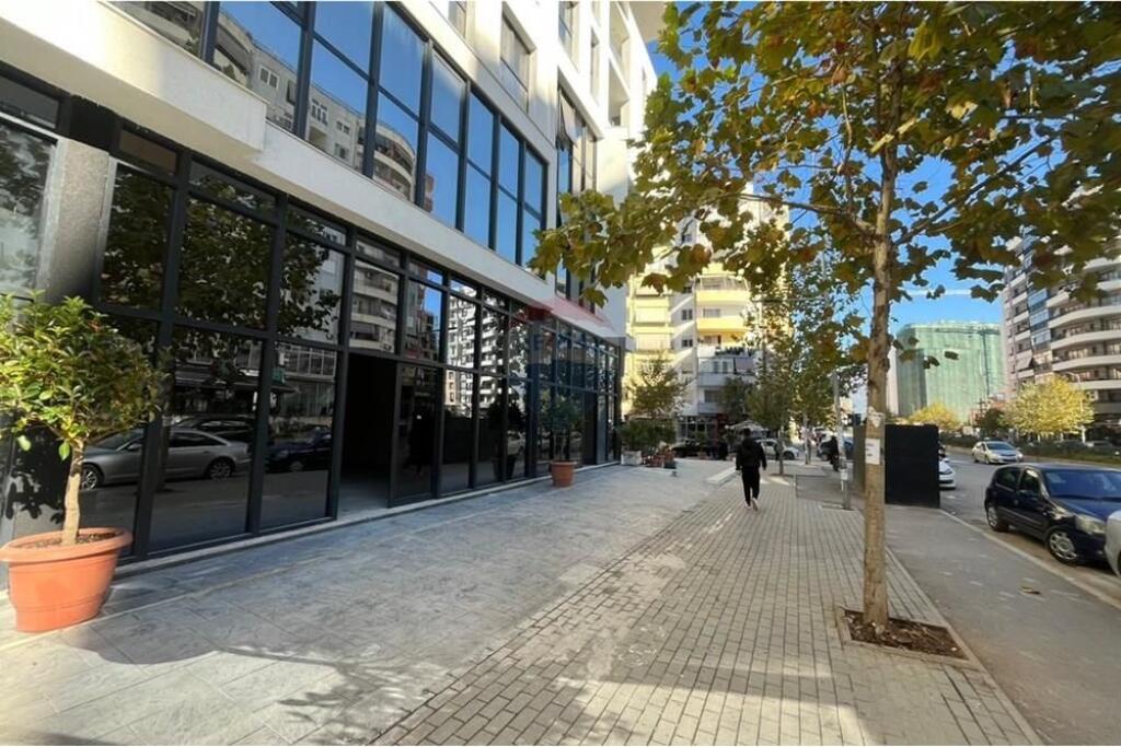 COMMERCIAL SPACE FOR RENT ON ASTIR STREET