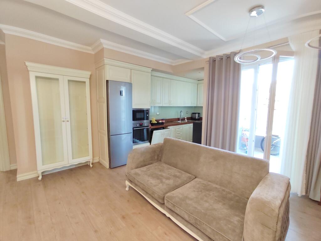 Apartament 3+1+2 per Qira