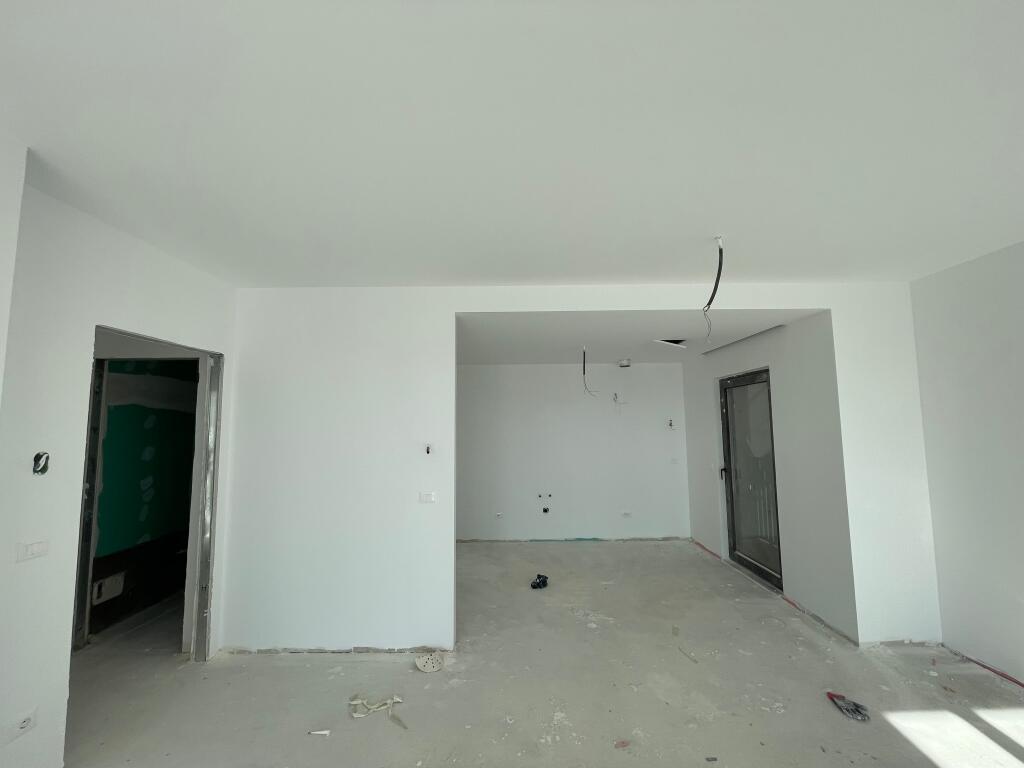 Jepet me QIRA ambiente Zyrash në zonën më ELITARE në TIRANË pranë Stadiumit "Air Albania"