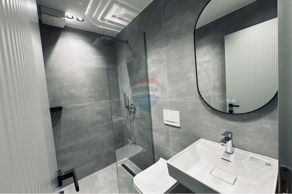 Shiten 2 Apartamente 1+1 dhe Garsoniere, Mine Peza