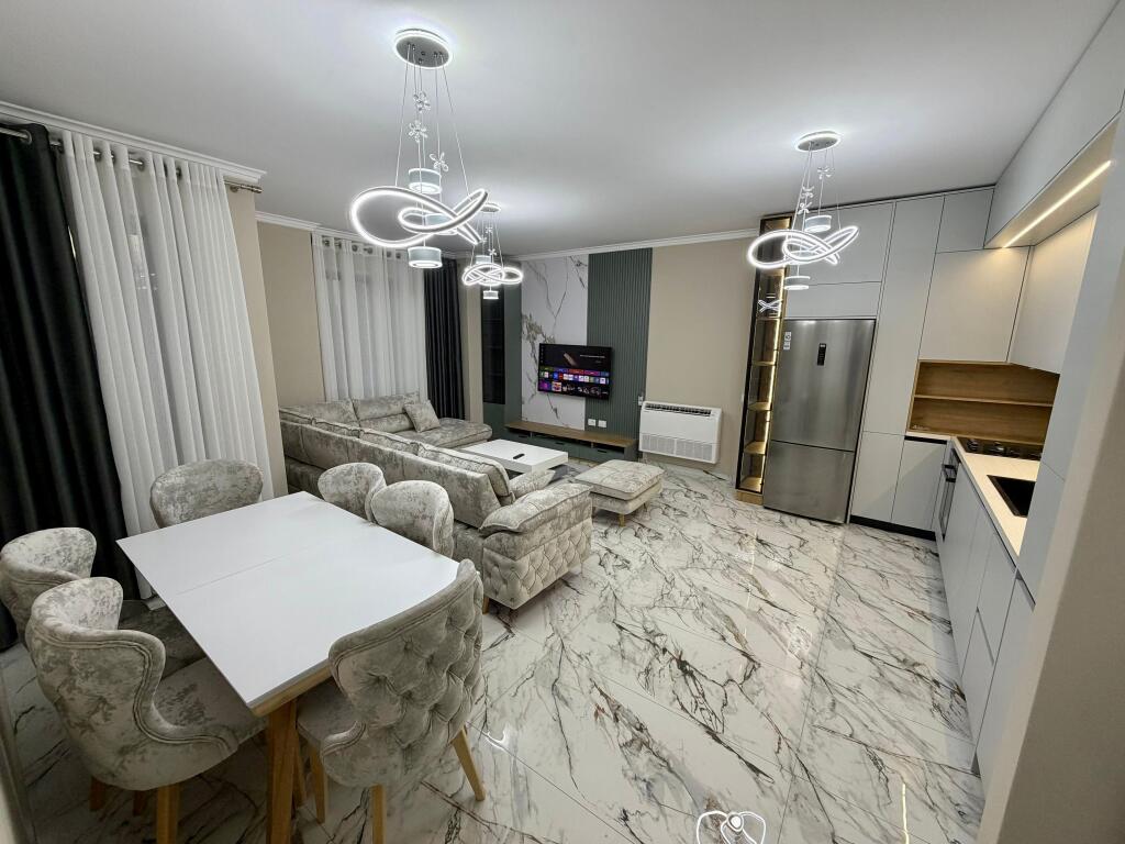 📣 AFFITTO SUPER Appartamento 2+1 Con 2 Bagni E Parcheggio 📍 Via "5-Maji", Tirana ✨