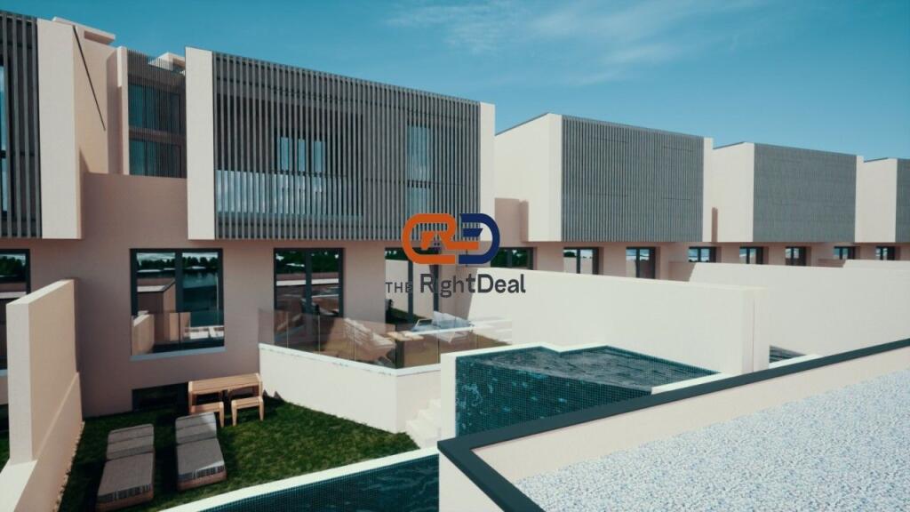 At Farke Lake, In Swan Lake Residence, Super Villa With Pool For Sale!!!