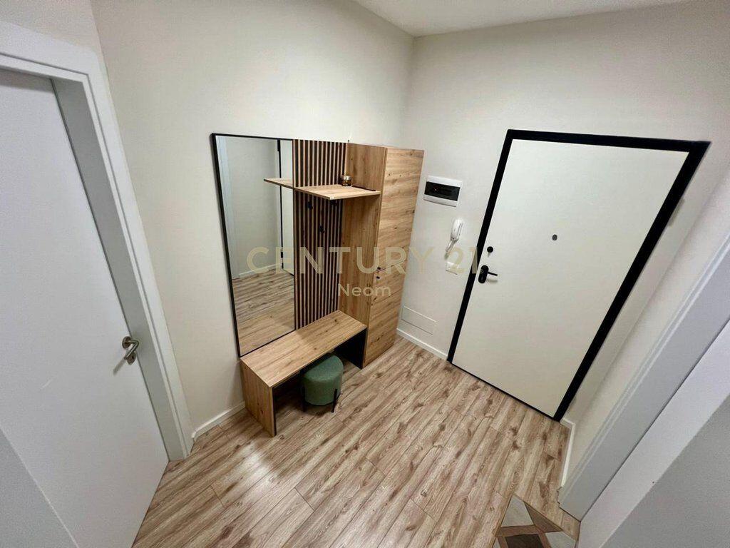 Apartament Modern 1+1 me Qira – Bulevardi Kryesor, Astir