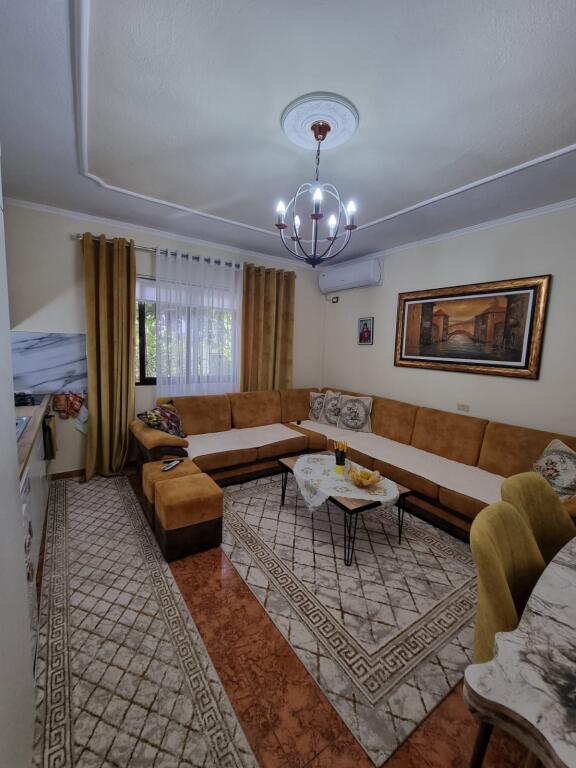 Private house 2 floors, Kombinat!