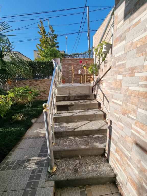 Private house 2 floors, Kombinat!