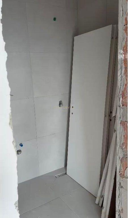 Shesim apartament 2+1 tek Rruga 5 Maji