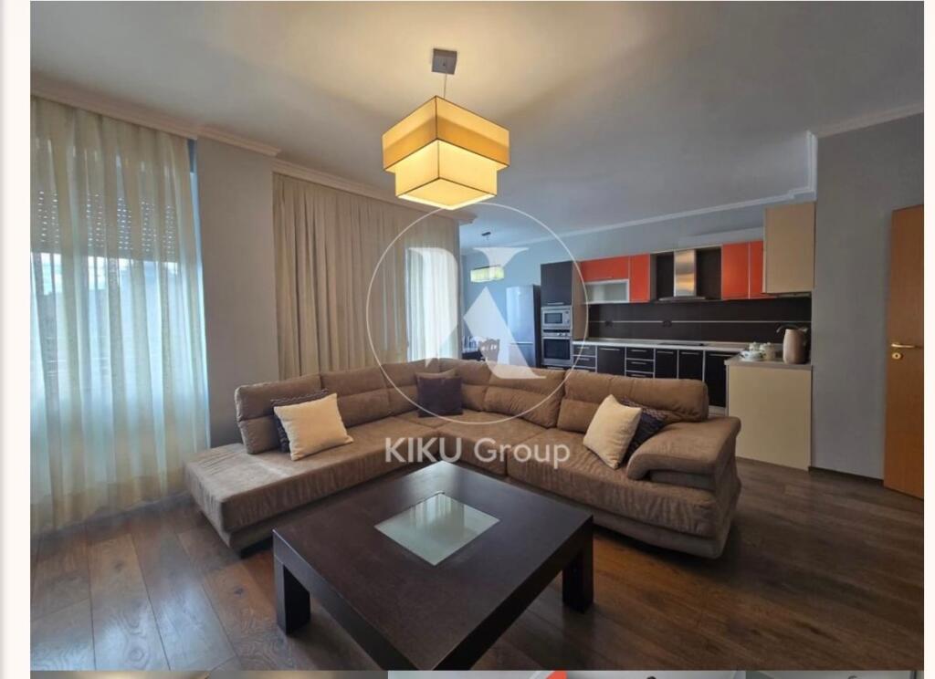 2+1,i mobiluar te vila gold,cmimi 800 mije leke