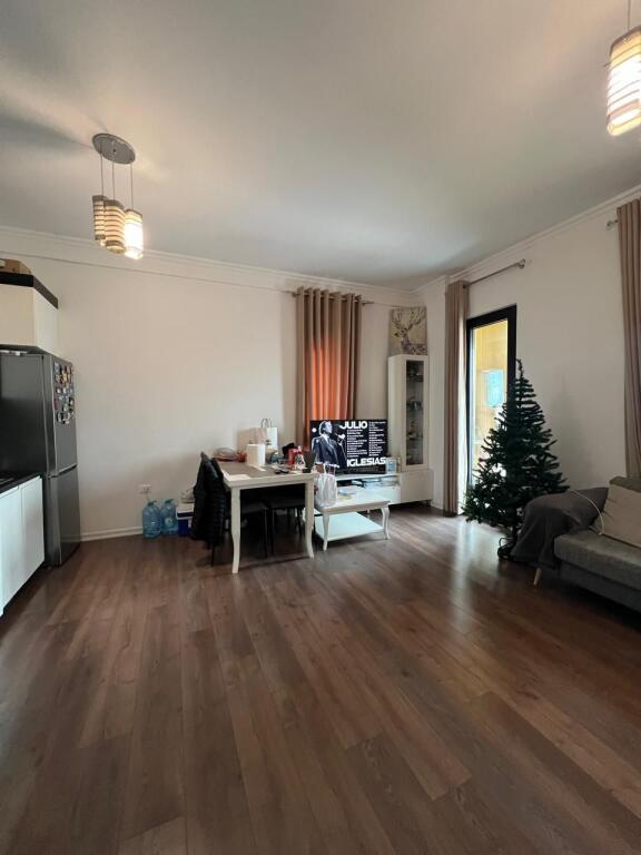 Apartament 2+1+2, Sq21 , Rruga e Kavajes