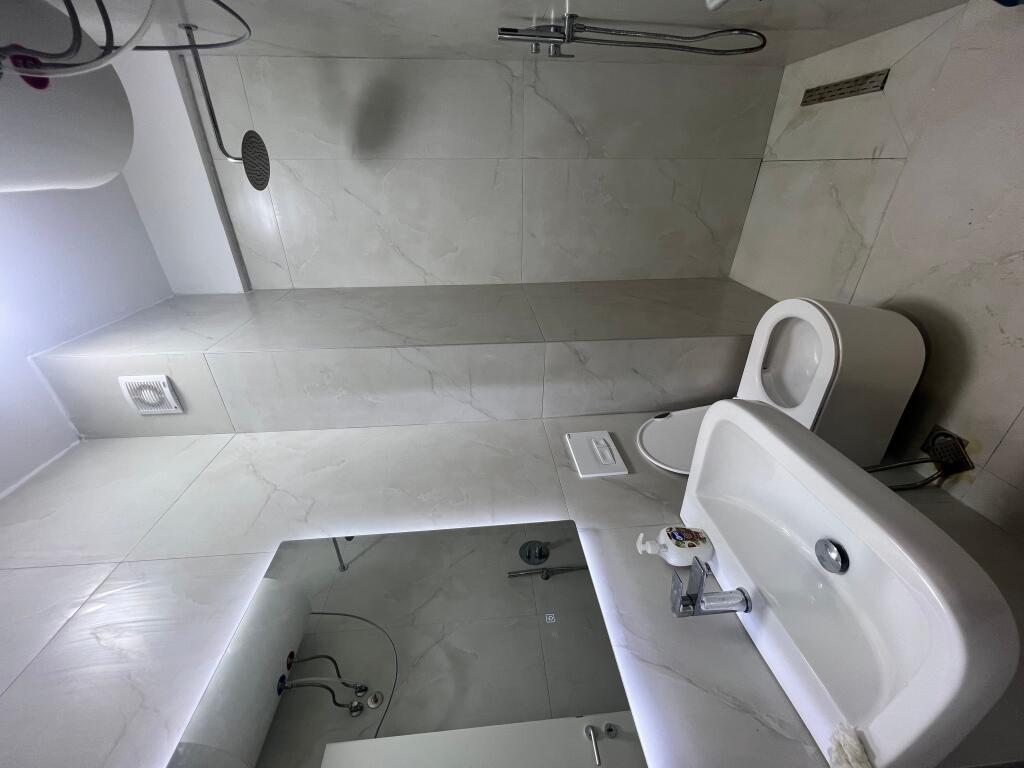 Affittasi 1+1 nella residenza Kadiu