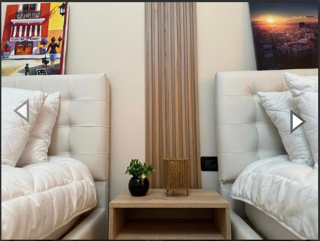 2+1,i mobiluar te sheshi wilson,1500 euro