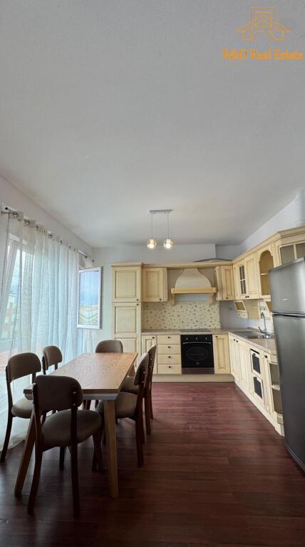 Apartament në shitje – Rruga Rrapo Hekali, pranë Kodrës së Diellit