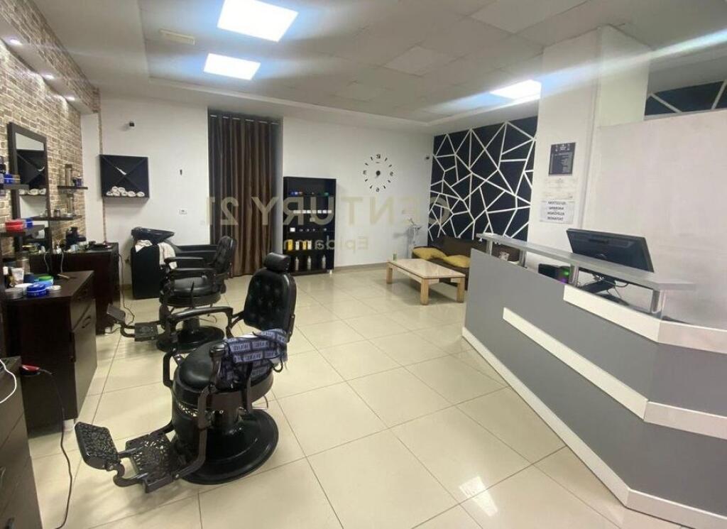 Locale Commerciale in Vendita ad Astir, Tirana!!