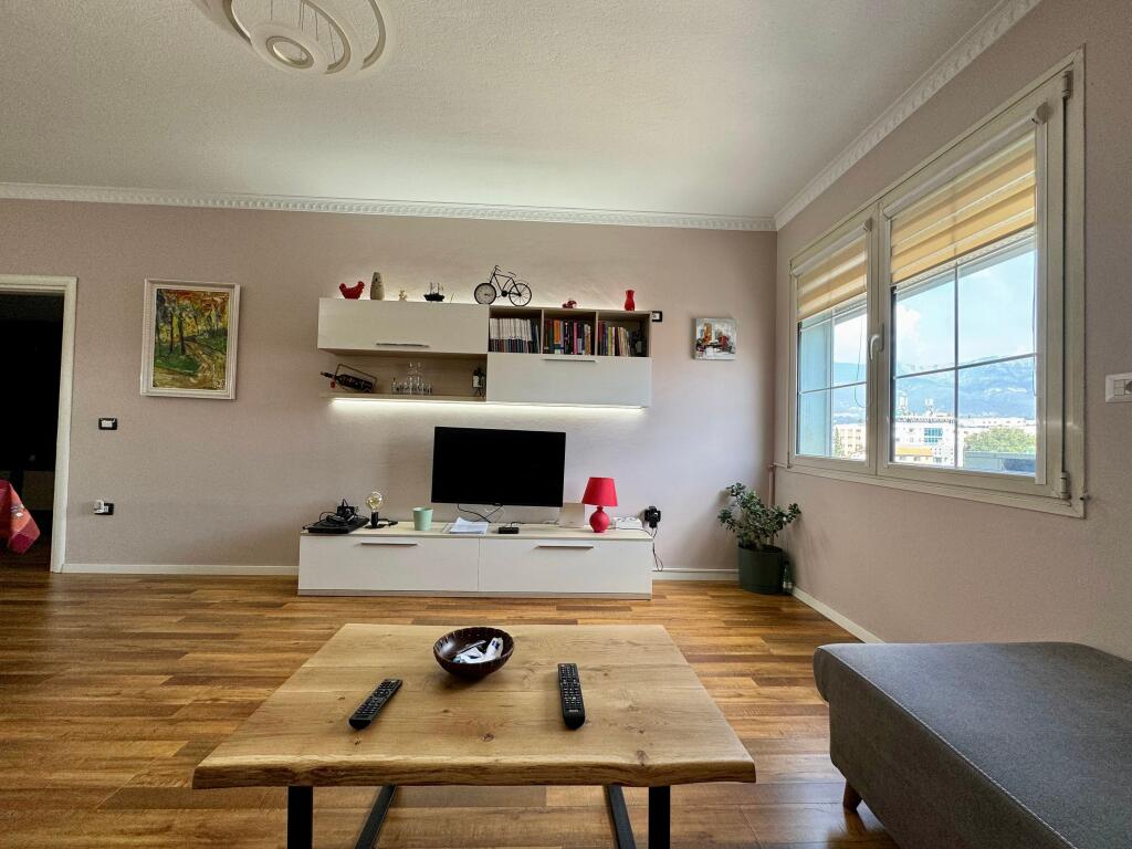 📣 RENT Apartment 1+1 📍"Elbasani" Street, Near "Luarasi" University ✨  