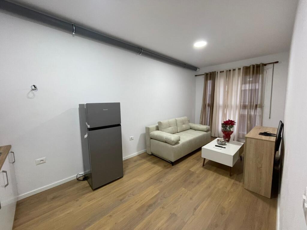 Apartament 1+1 me Qira ne Don Bosko