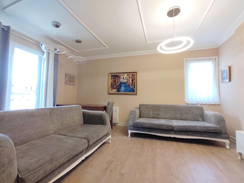Apartament 3+1+2 per Qira