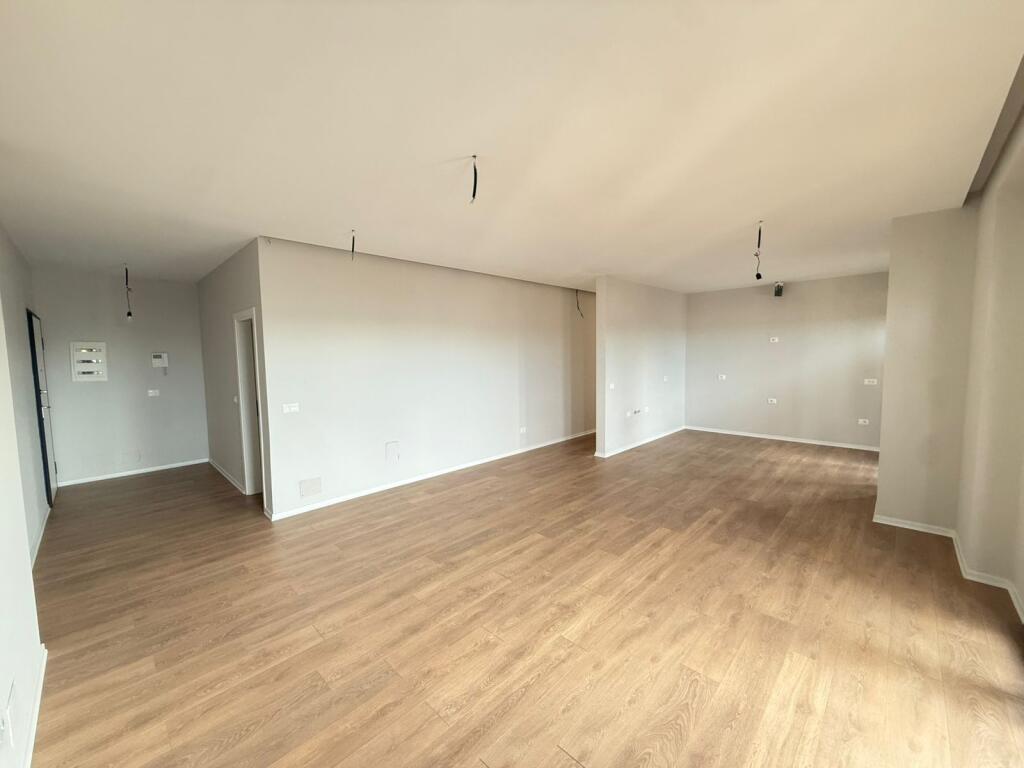 Office For Rent 2+1+2 At Garden Building 21 December (ID BZ2766) Tirana