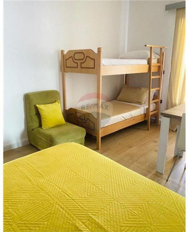 Hotel 3-Katësh per Qera