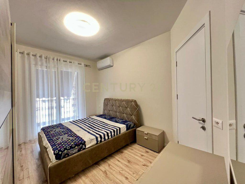 Apartament Modern 1+1 me Qira – Bulevardi Kryesor, Astir