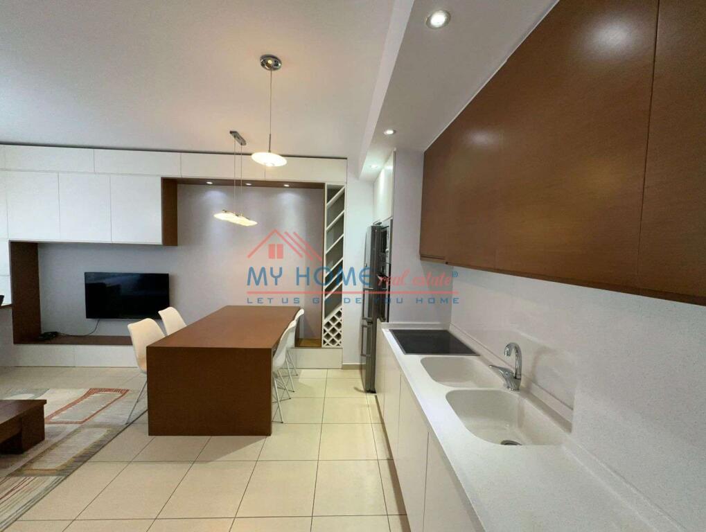 Apartament 1+1 me qira tek 5 Maj Tirane
