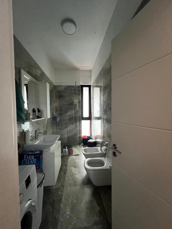 Apartament 2+1+2, Sq21 , Rruga e Kavajes