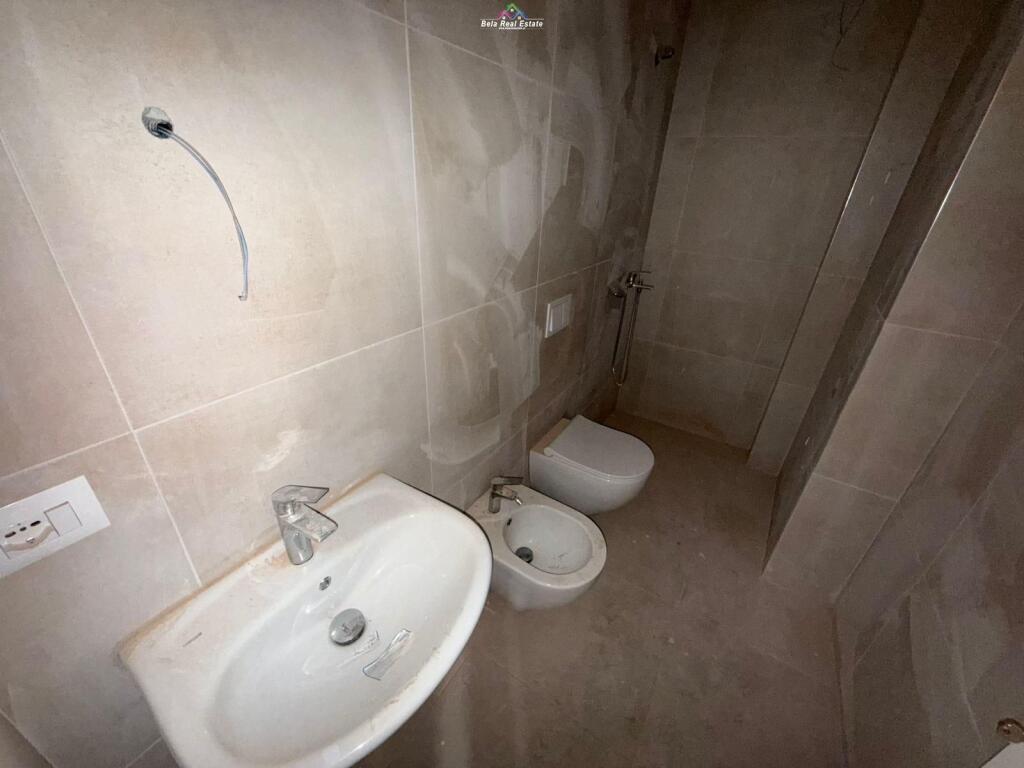 Zyre Me Qera 2+1 Tek Garden Building ( ID BZ2771) Tirane