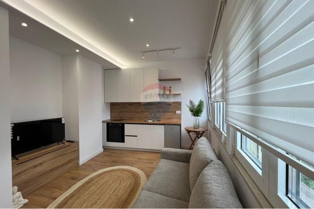 📍 Shitet Apartament 1+1 Zona Ish Tregu Elektrik, Tiranë