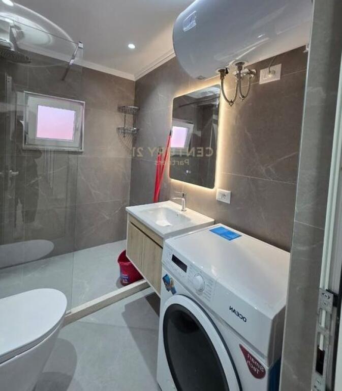 SHITET APARTAMENT 1+1 NE ALLIAS, PRANE SPITALIT AMERIKAN 2