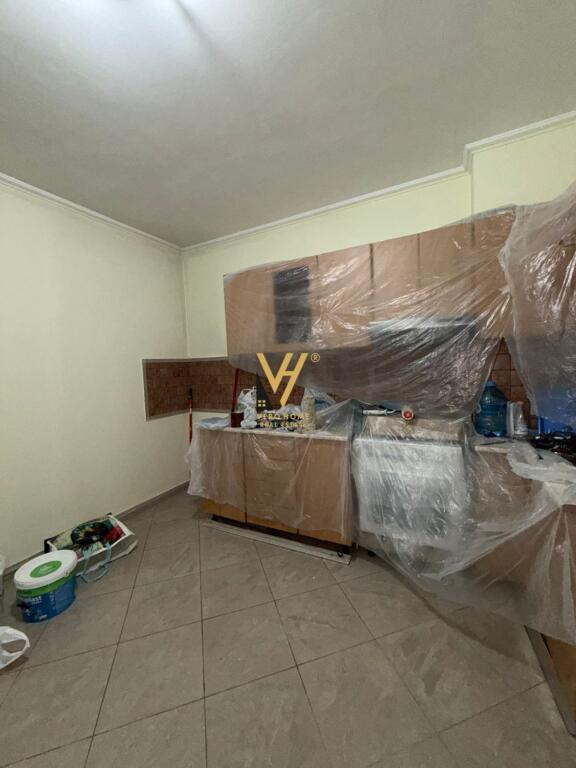 JEPET APARTAMENT 1+1+BLK ME QIRA NE BLLOK 65.000 LEKE