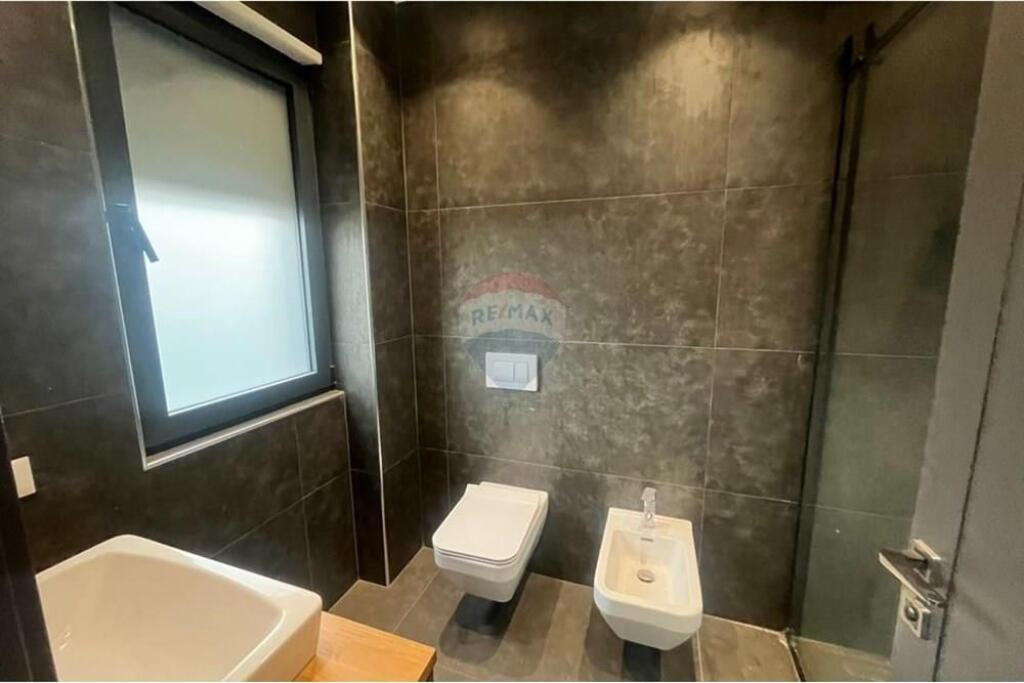 Vendesi in vendita appartamento 2+1+2 presso il Lago Secco