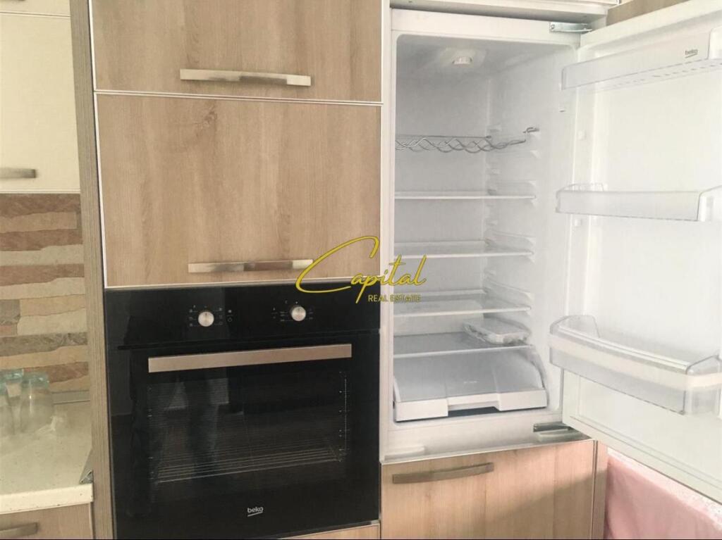 VENDESI APPARTAMENTO 1+1 BERAT 65.000 EURO