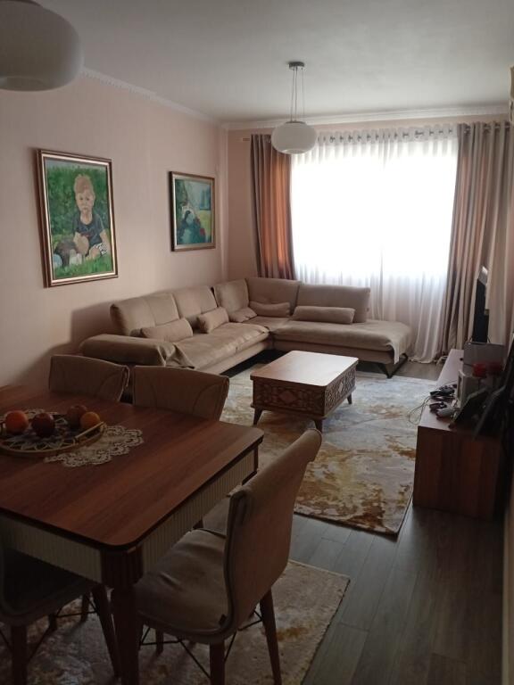 Apartament 2+1, Vila L!