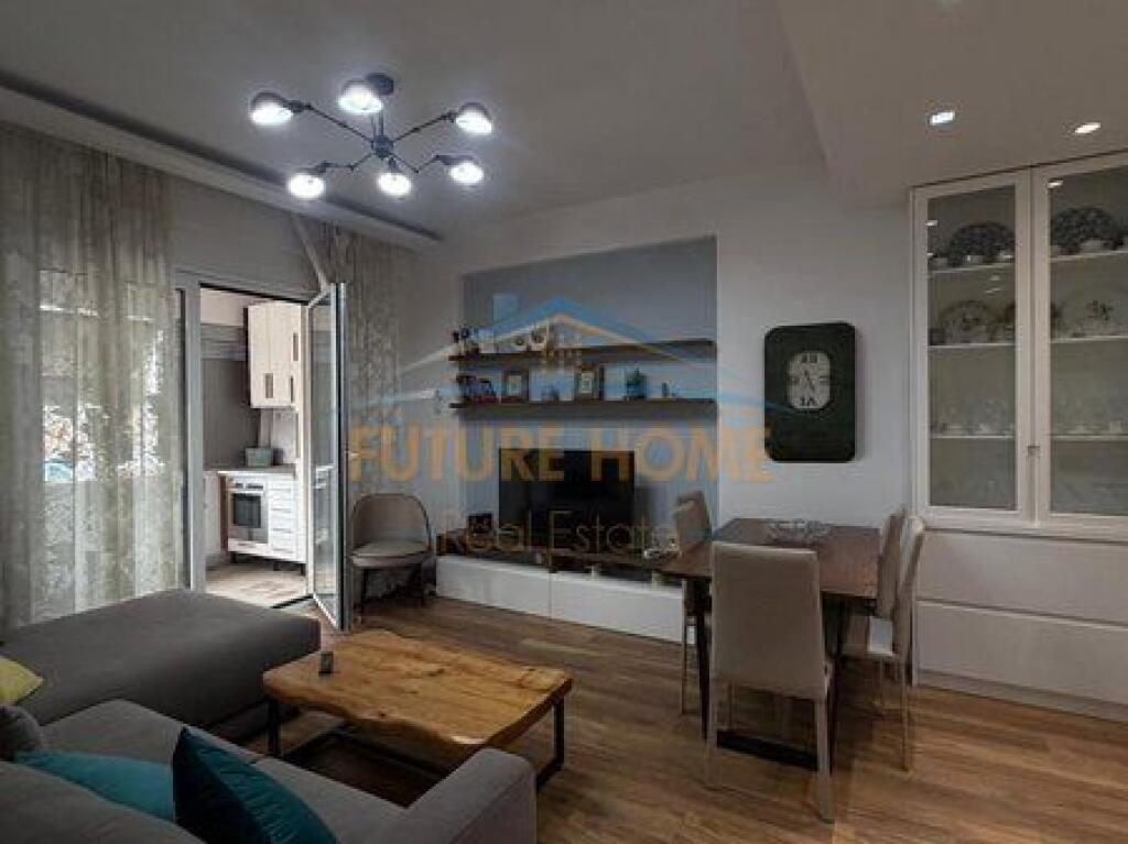 Shitet, Apartament 2+1+Post Parkimi, Kompleksi Golden Park