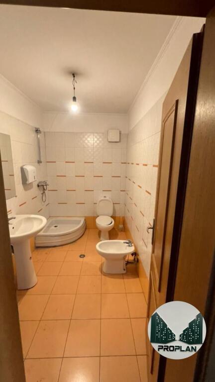 OFFICE SPACE FOR RENT AROUND ZOGU I ZI