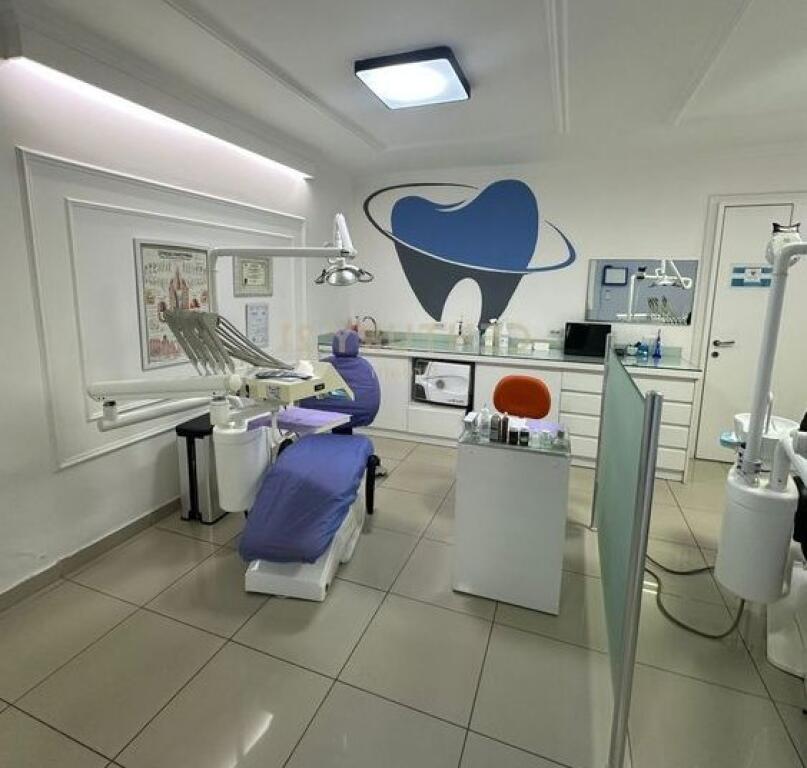 COMMERCIAL SPACE / DENTAL CLINIC FOR SALE.