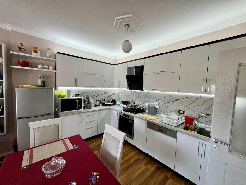 📣 RENT Apartment 1+1 📍"Elbasani" Street, Near "Luarasi" University ✨  