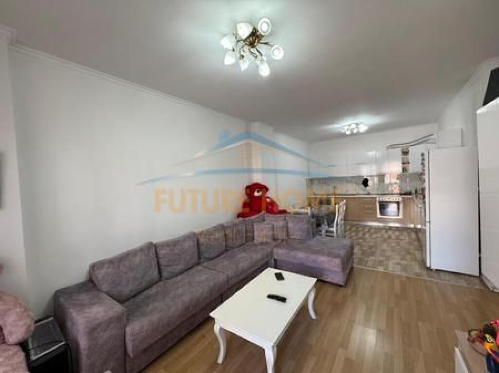 Shitet, Apartament 2+1+2, Don Bosko, Tiranë