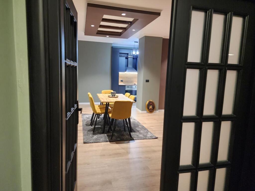 3+1,furnished at 21 December,price 1200 thousand lek