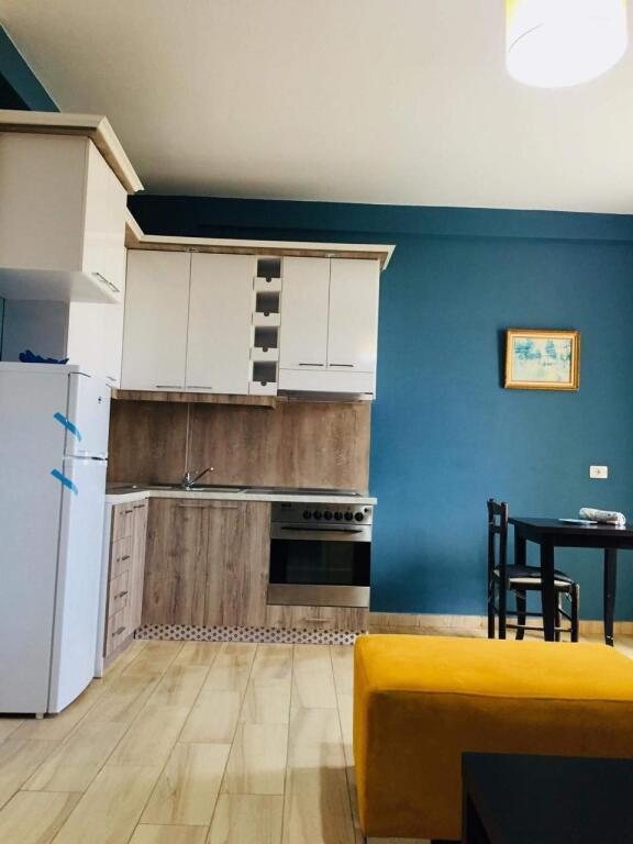 Shitet Apartament 1+1, i ri, tek Rezidenca “Shopi”, Elbasan