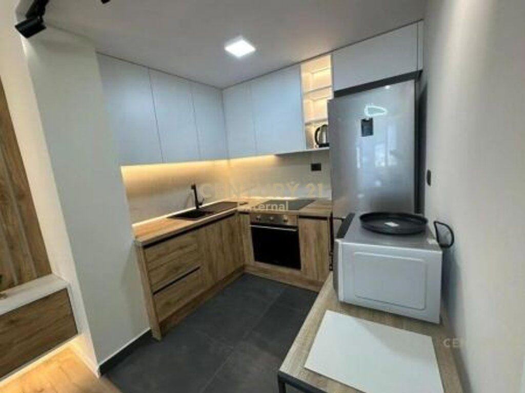 Apartament 1+1 me qira tek Pazari i Ri