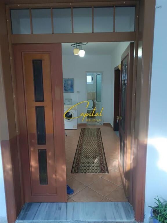 VILLA PRIVATA IN VENDITA 670 M2 BERAT 450.000 EURO