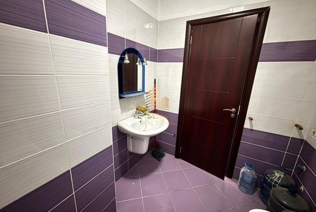 Shitet, Apartament 2+1+blk, 21 Dhjetori – prane Hotel Mondial, 258,000 Euro