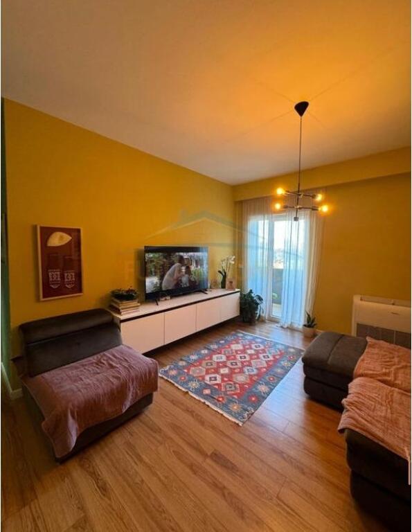 JEPET ME QERA APARTAMENT 2+1 QUARTUM RESIDENCE,JORDAN MISJA