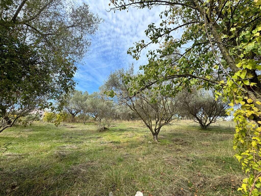 We sell land area 700 m2 in Lunder!